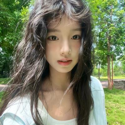 红衣少女